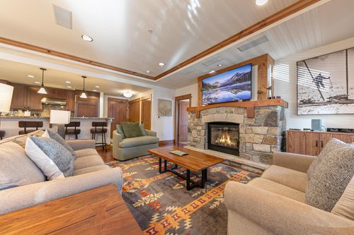 314-3-8001 Northstar Dr, Truckee, CA, 96161-4253 | Card Image