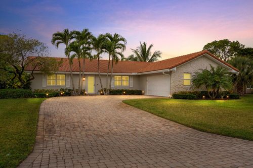 3952 Se Fairway W, Stuart, FL, 34997-6042 | Card Image