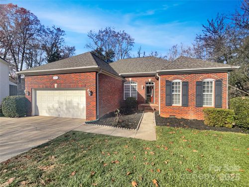 405 Saint George Rd, Fort Mill, SC, 29708-6976 | Card Image