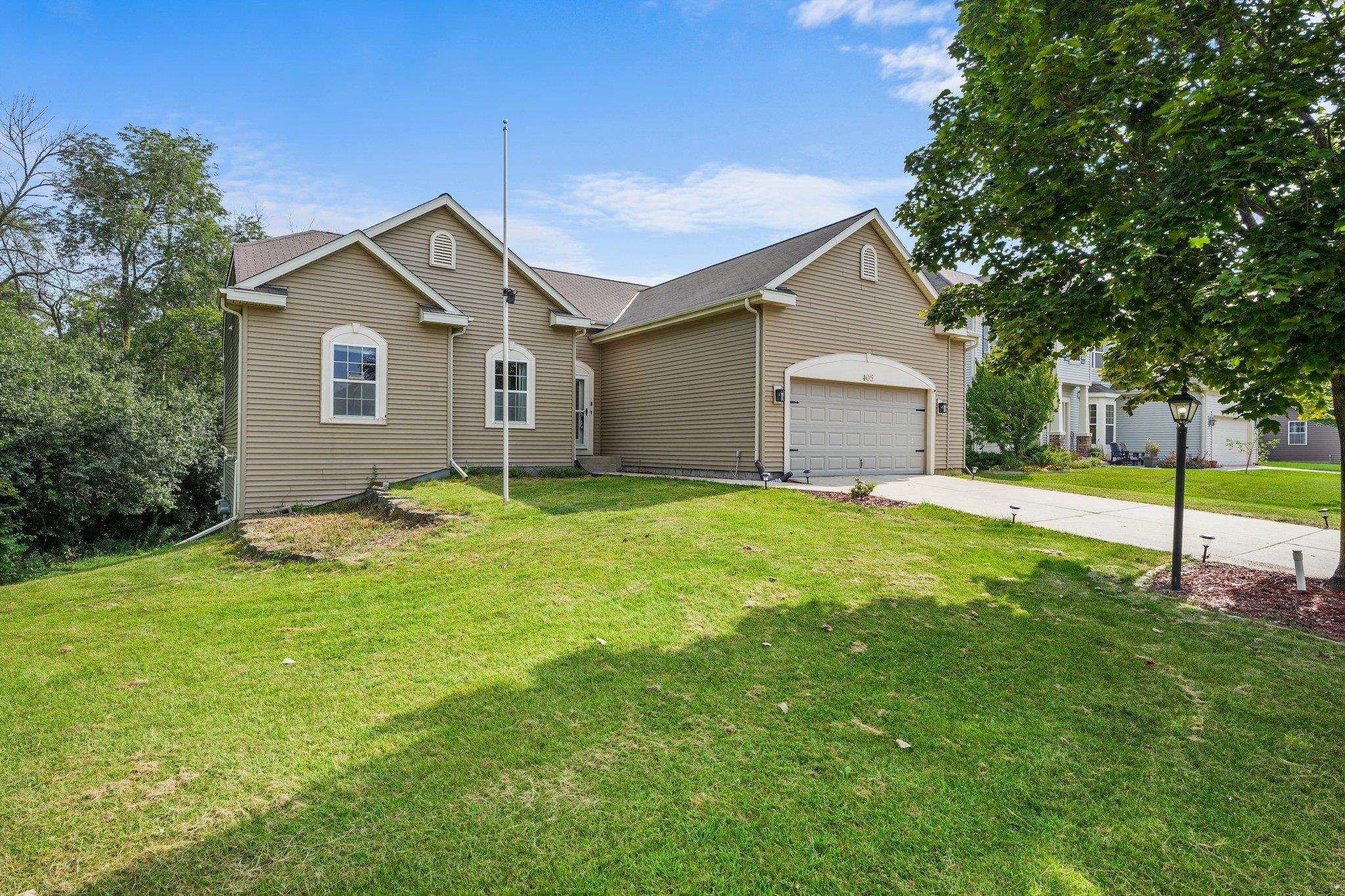Hunters Glen Ln, Johnson Creek, WI 53038