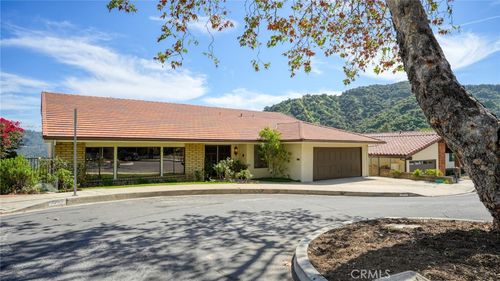 1340 Daily Circle, Glendale, CA, 91208 | Card Image