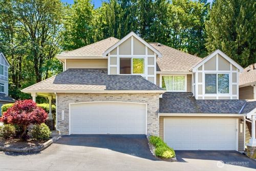6699 Se Cougar Mountain Way, Bellevue, WA, 98006-5608 | Card Image