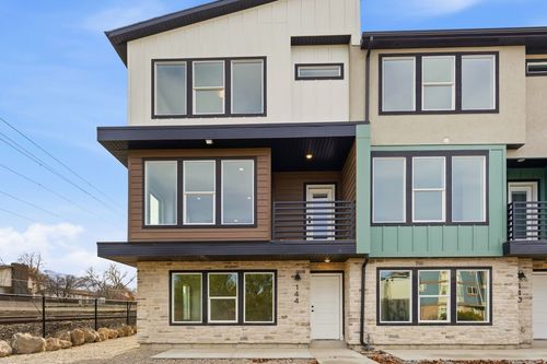 144 E Chambord Ct, Sandy, UT, 84070-1354 | Card Image