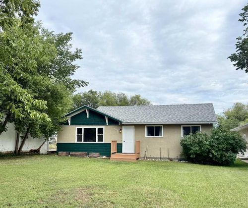 4911 50 St, Edgerton, AB, T0B1K0 | Card Image