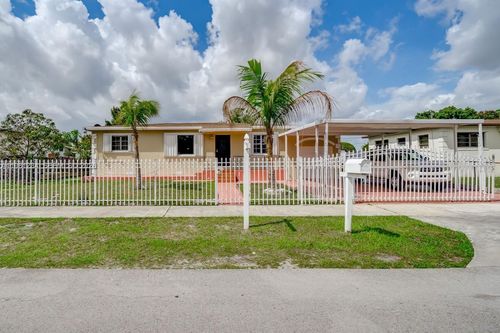 17950 Nw 6th Ct, Miami Gardens, FL, 33169-4337 | Card Image
