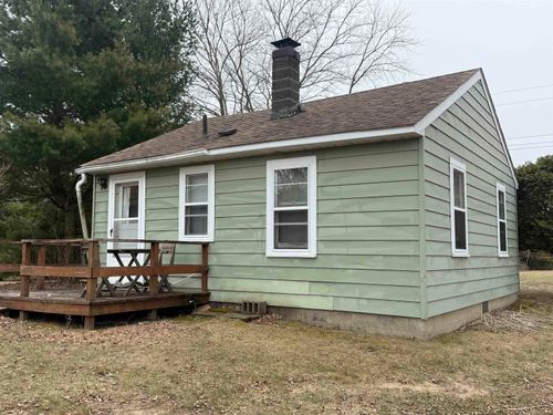 7629 Schroeder Ave, Lexington, MI, 48450-9736 | Card Image