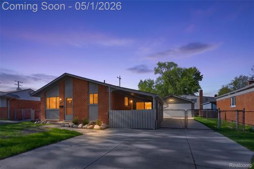 1118 W Elmwood Ave, Clawson, MI, 48017-1350 | Card Image
