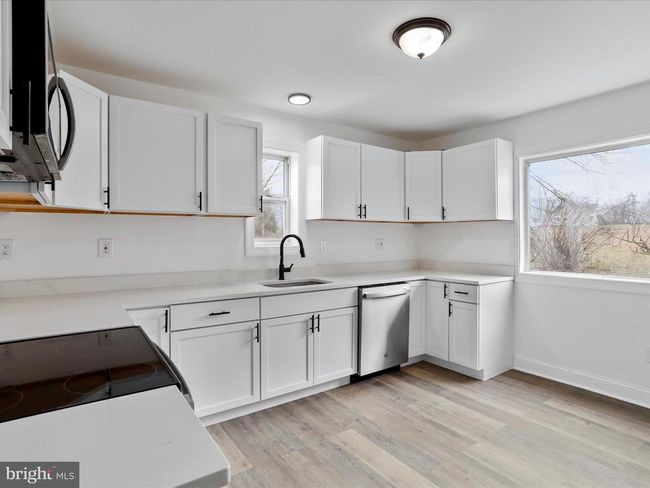 15 Zacharys Way, House other with 3 bedrooms, 2 bathrooms and null parking in GREAT CACAPON WV | Image 11