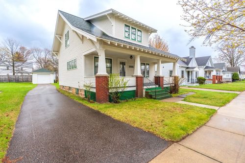 1015 S 7th Ave, Wausau, WI, 54401-6068 | Card Image