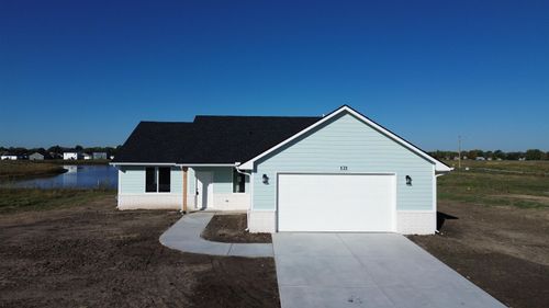 121 S Midway St, Valley Center, KS, 67147 | Card Image