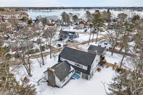 20 Salt Works Rd, Buzzards Bay, MA, 02532-4317 | Card Image