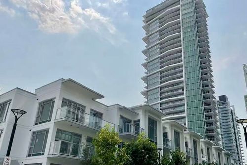 1109-2381 Beta Ave, Burnaby, BC, V5C0P7 | Card Image