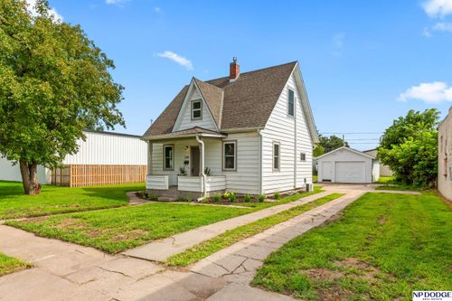 329 E 2nd St, Fremont, NE, 68025-5622 | Card Image