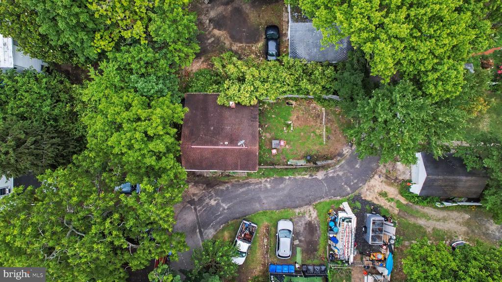 Residential in MOUNT HOLLY 3