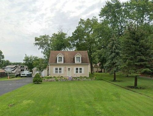 38593 N Pine Ave, Beach Park, IL, 60099-3412 | Card Image