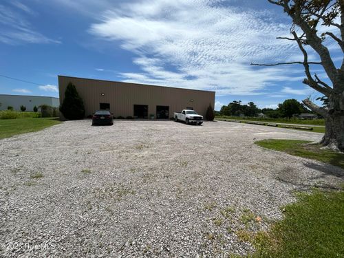 a-and-b-2142 Live Oak St, Beaufort, NC, 28516-7912 | Card Image