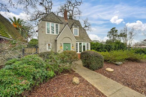 150 Southgate Rd, Sacramento, CA, 95815-3748 | Card Image