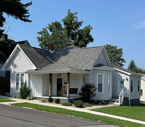 415 Ne 4th St, Washington, IN, 47501-2026 | Card Image