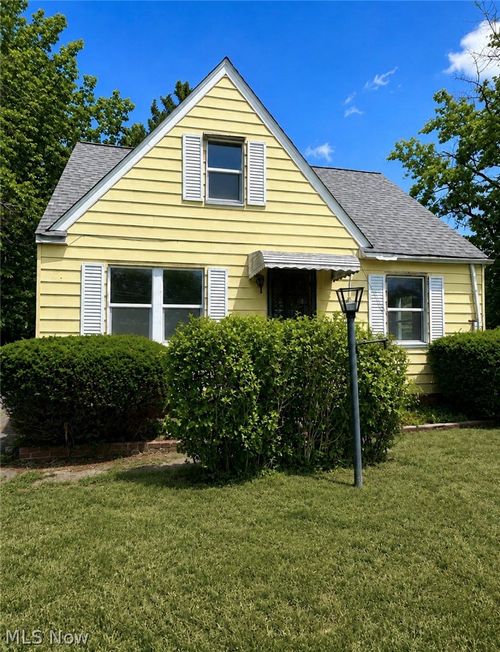 4197 E 160th St, Cleveland, OH, 44128-2413 | Card Image
