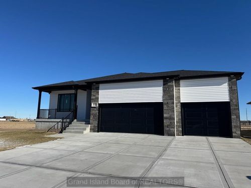 1435 Sagewood Ave, Grand Island, NE, 68803 | Card Image