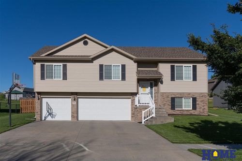 7535 S 81st St, Lincoln, NE, 68516-4013 | Card Image