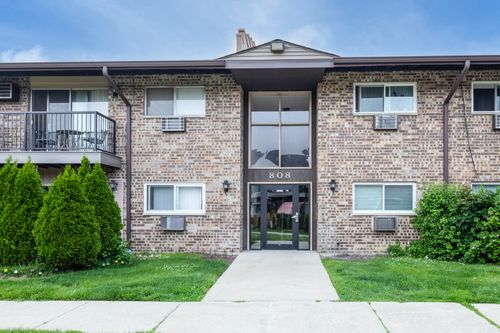 apt-208-808 E Old Willow Rd, Prospect Heights, IL, 60070-2105 | Card Image