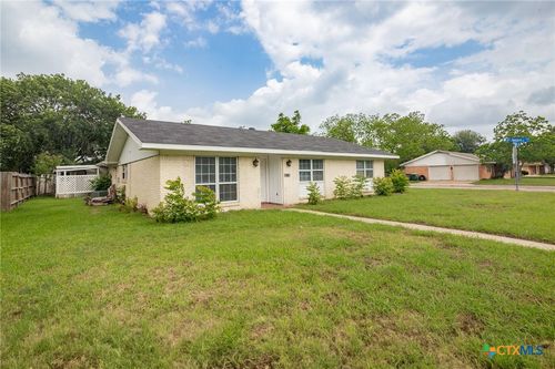 2512 E Airline Rd, Victoria, TX, 77901-4308 | Card Image