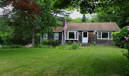 1721 South St, Bridgewater, MA, 02324-3525 | Card Image
