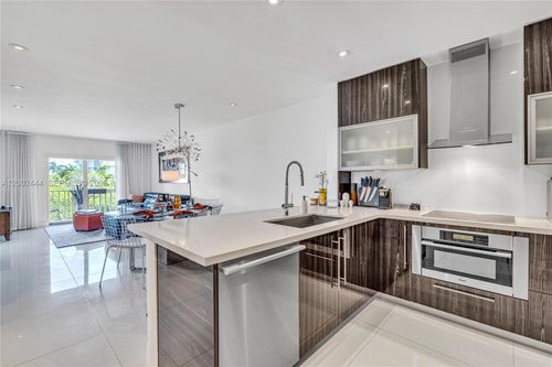 302-1120 99th St, Bay Harbor Islands, FL, 33154-3818 | Card Image
