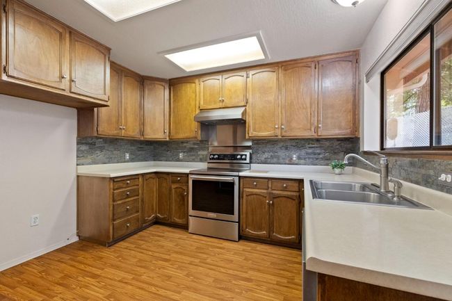 24315 Sugar Pine Rd, House other with 3 bedrooms, 3 bathrooms and 2 parking in Twain Harte CA | Image 14