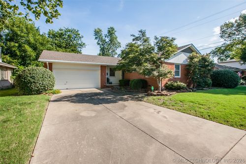 4003 52nd St, Tulsa, OK, 74135-3904 | Card Image