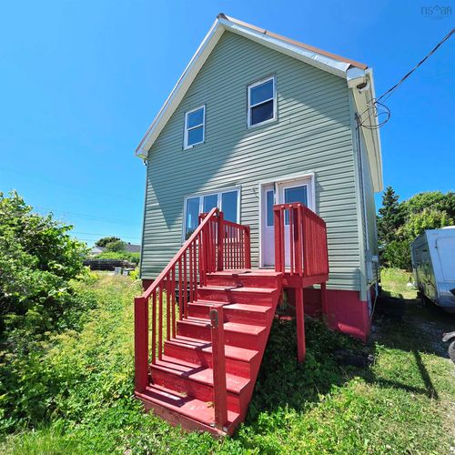 9 Peach St, Port Morien, NS, B1B1E4 | Card Image