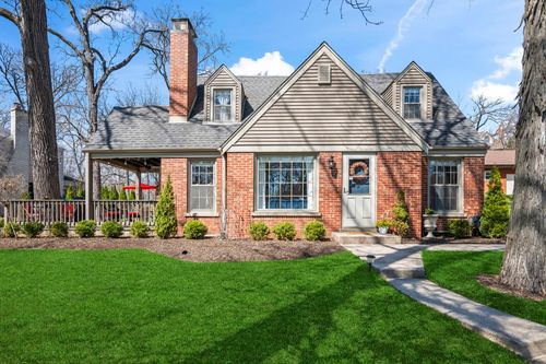 409 Valley Rd, Itasca, IL, 60143-2029 | Card Image