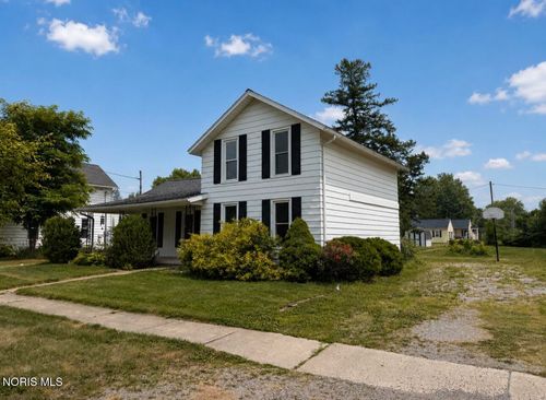 712 Daggett Dr, Napoleon, OH, 43545-1940 | Card Image