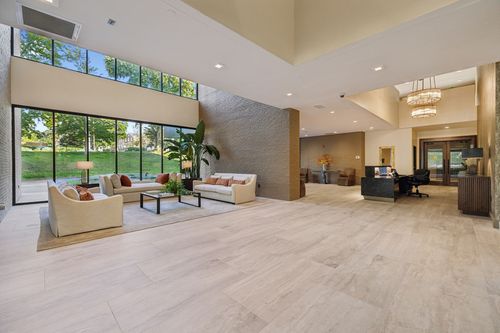 apt-305-3901 W End Ave, Nashville, TN, 37205-1868 | Card Image