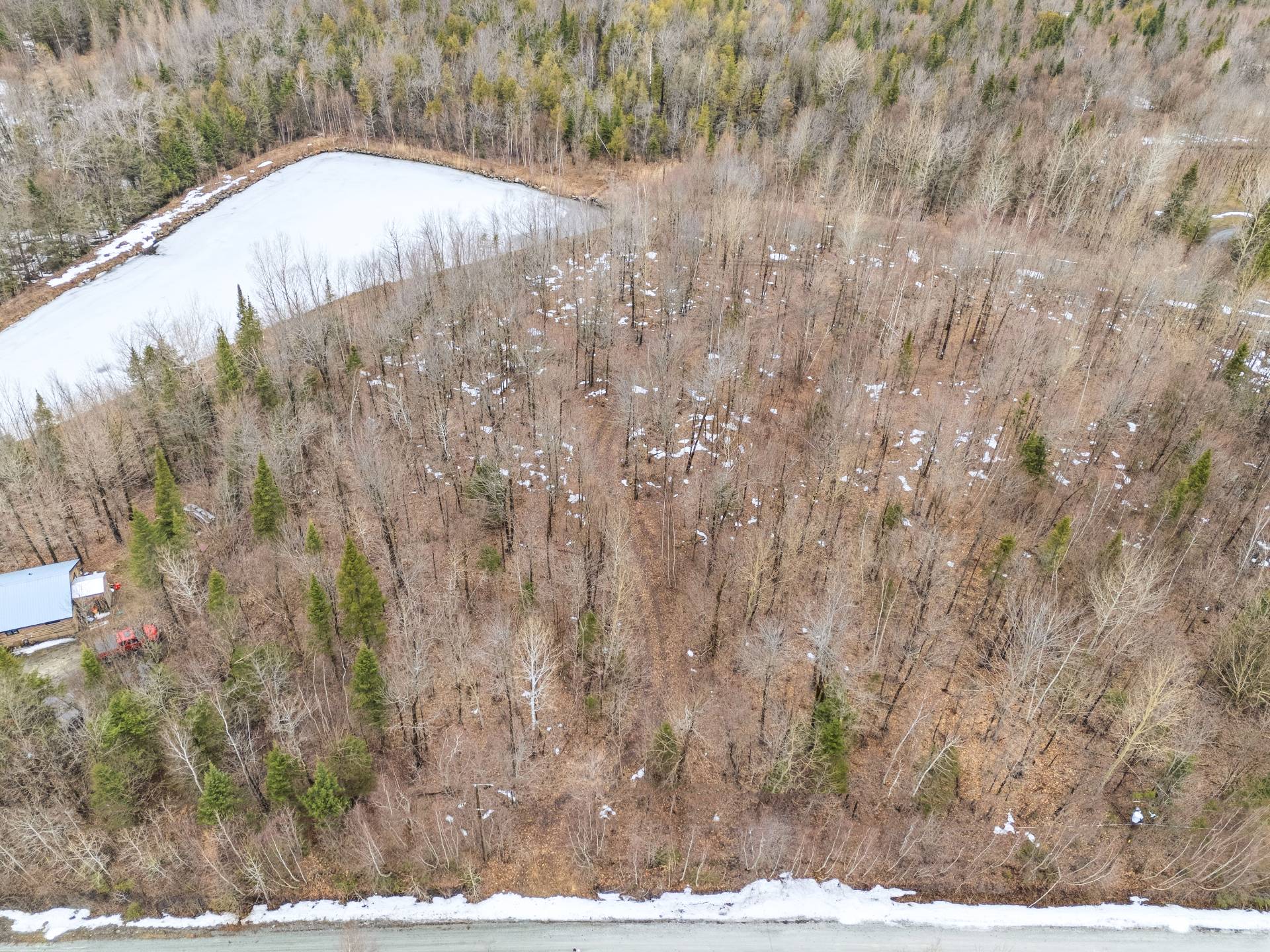 Land in Eastman 2