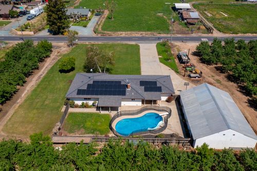 30282 Lemon Ave, Escalon, CA, 95320-9466 | Card Image