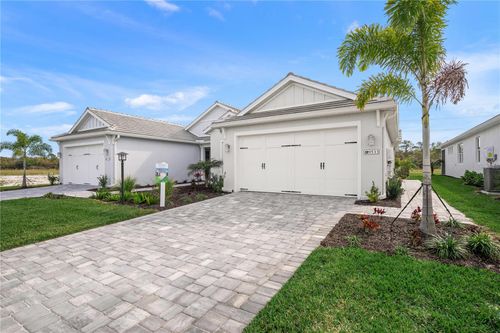 9533 Lunar Dove Drive, Sarasota, FL, 34240 | Card Image
