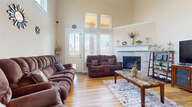 1911 Thunder Ridge Way, House other with 4 bedrooms, 4 bathrooms and 2 parking in Pearland TX | Image 9