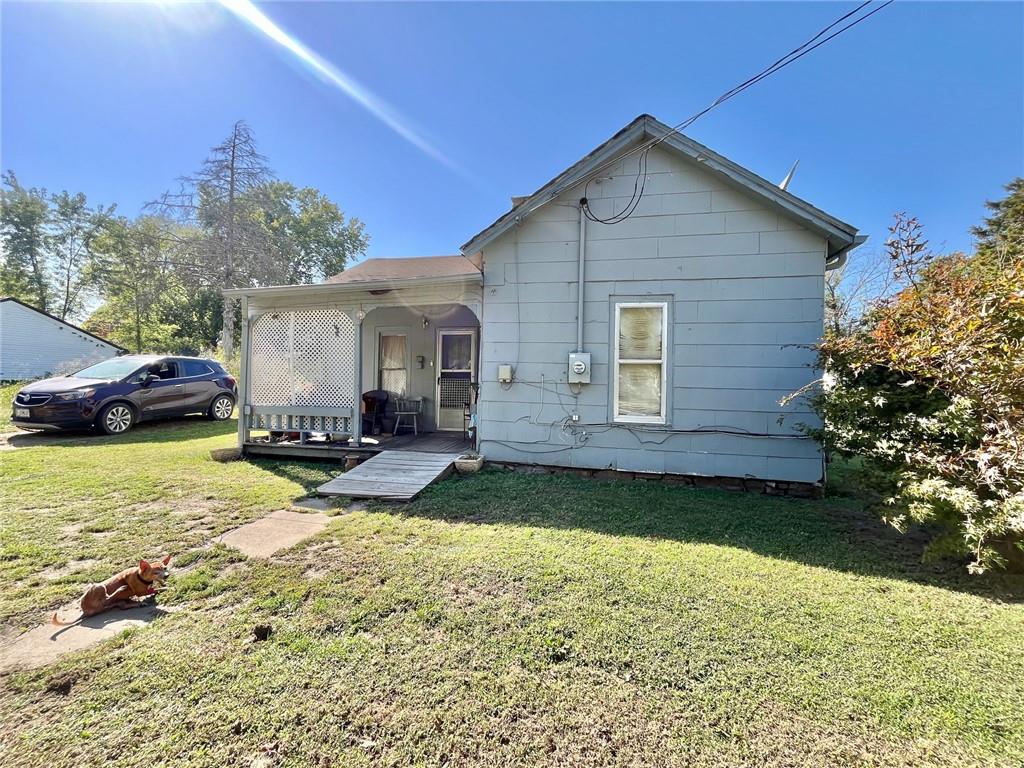 Market St, Holden, MO 64040