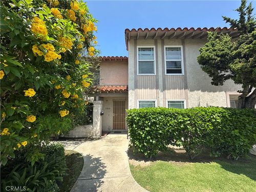 13839 Magnolia St, Garden Grove, CA, 92844-2722 | Card Image