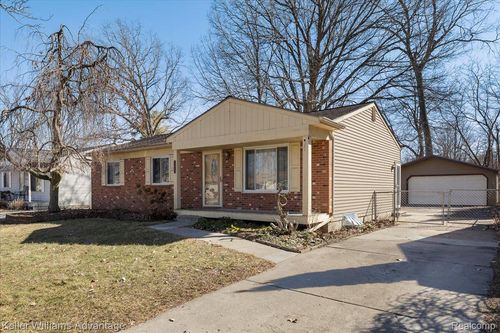 33707 Glen St, Westland, MI, 48186-4595 | Card Image