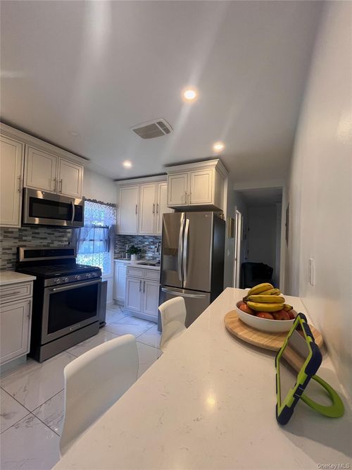 48 Adams St, Mount Vernon, NY, 10550-3539 | Card Image