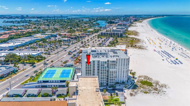 909 - 4950 Gulf Boulevard, Condo with 2 bedrooms, 2 bathrooms and null parking in St Pete Beach FL | Image 51