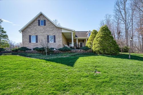 141 Mountain View Dr, Crossville, TN, 38558-4410 | Card Image