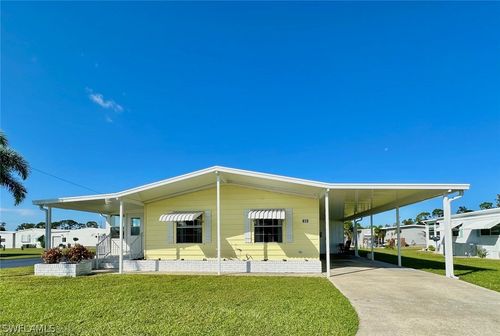 872 Moonlight Dr, NORTH FORT MYERS, FL, 33917-6376 | Card Image