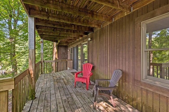 Lower level Walkout Deck to Lake | Image 33