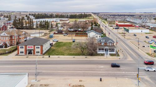 10002 100 Ave, Morinville, AB, T8R1P7 | Card Image