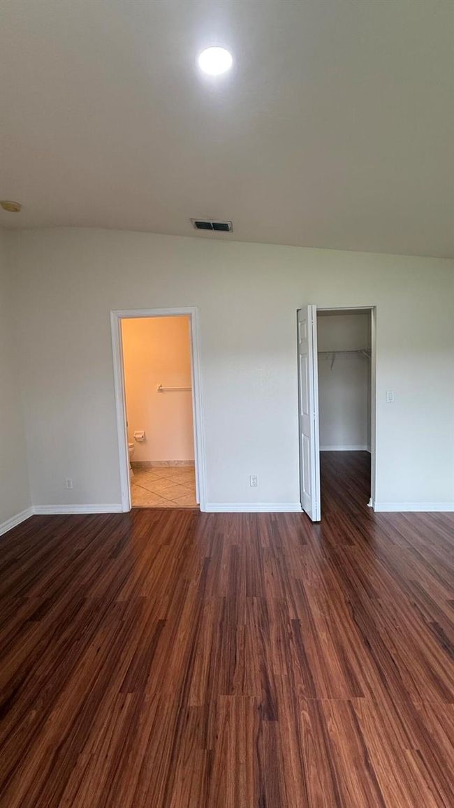 2131 Sw Newport Isles Boulevard Boulevard, House other with 3 bedrooms, 2 bathrooms and null parking in Port St Lucie FL | Image 5