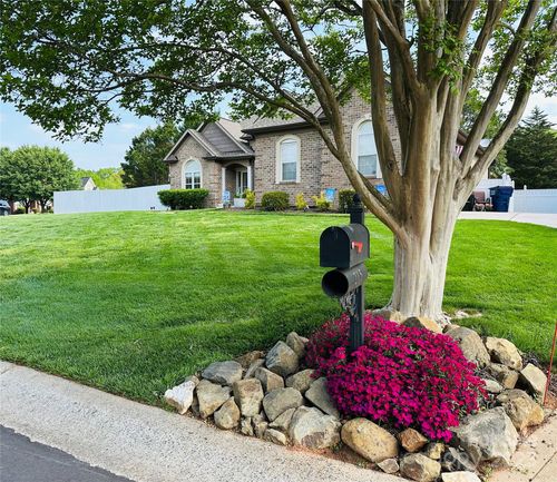 215 Thompson Ct, Indian Trail, NC, 28079-5299 | Card Image